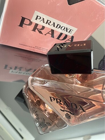  Beden PRADA PARADOXE
