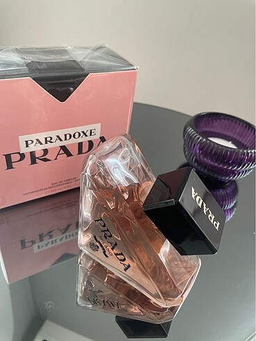 PRADA PARADOXE