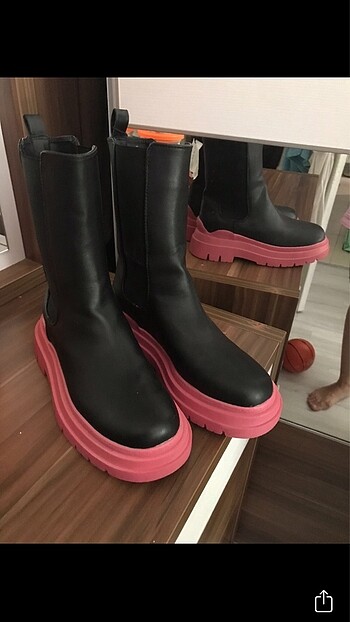 Bot yurt dışından geldi