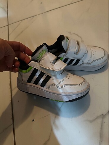 Adidas günlük spor ayakkabı