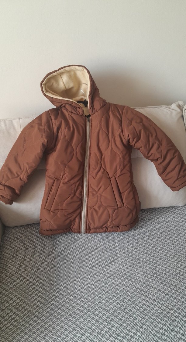 Kız Çocuk Kahverengi Kapüşonlu Mont - Görsel 2