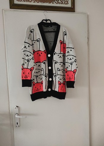 Düğmeli V Yaka Uzun Kollu Desenli Kadın Hırka - Görsel 2