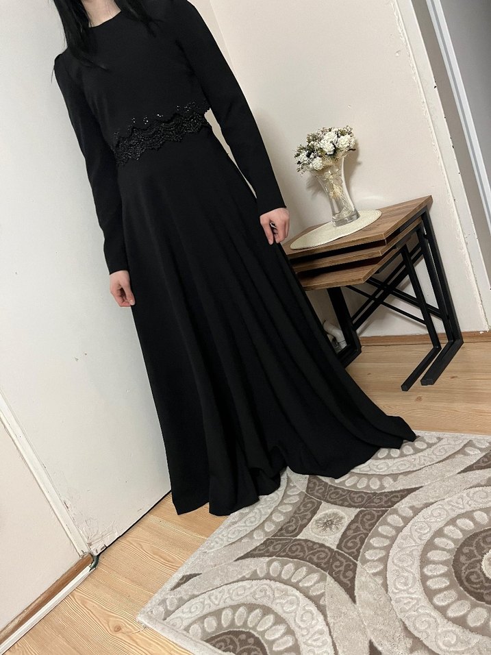 Uzun Siyah Gotik Kadın Abiye Elbise - Görsel 2