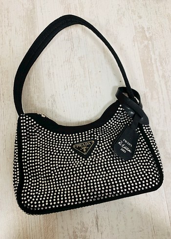 Prada Siyah Tasli Mini Omuz Cantasi