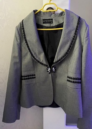 Zara Gri Siklik Siyah Detayli Blazer