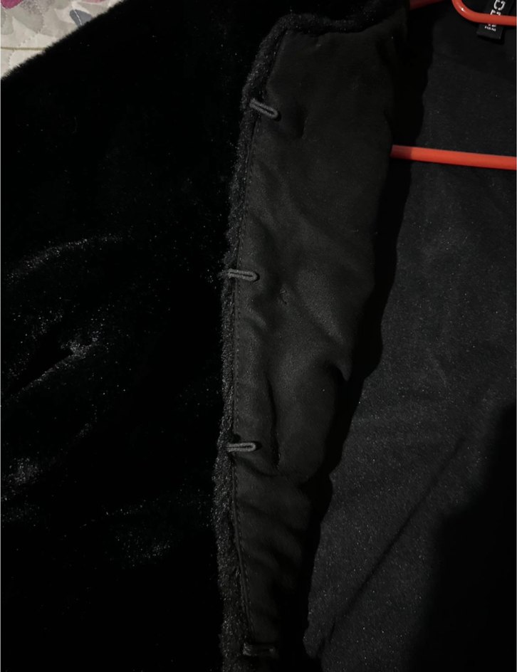 H&M Siyah Peluş Kaban — görsel 3/7
