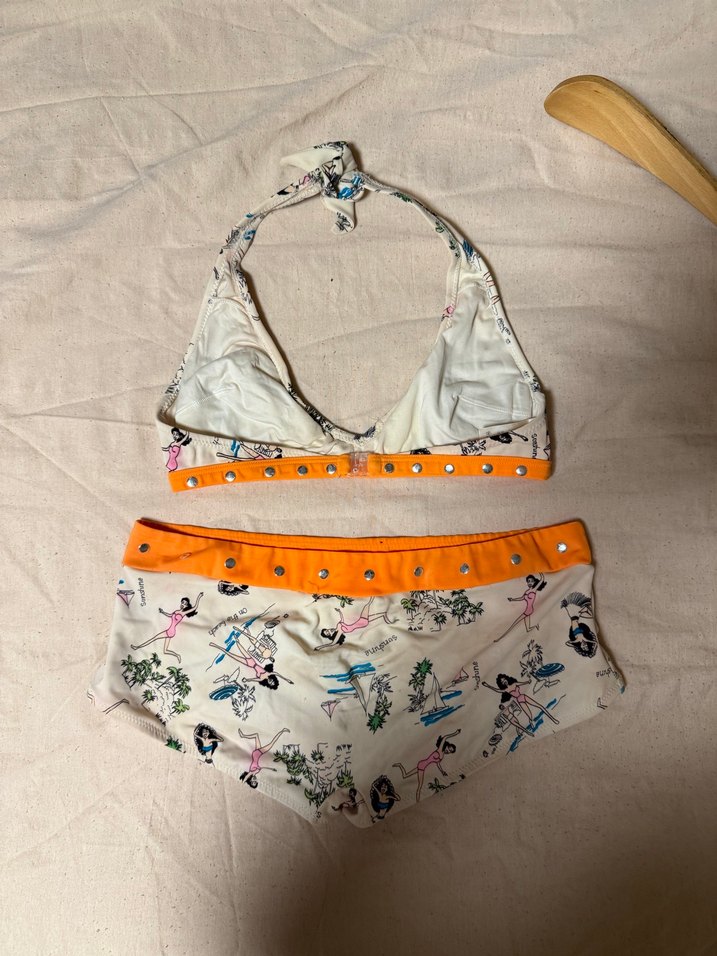 Beyaz Desenli Mini Bikini Takımı - Görsel 2