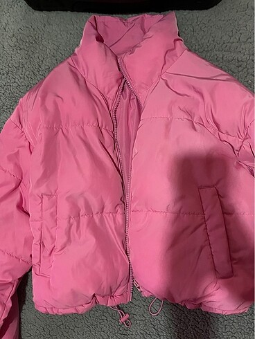 m Beden HM MARKA PEMBE MONT