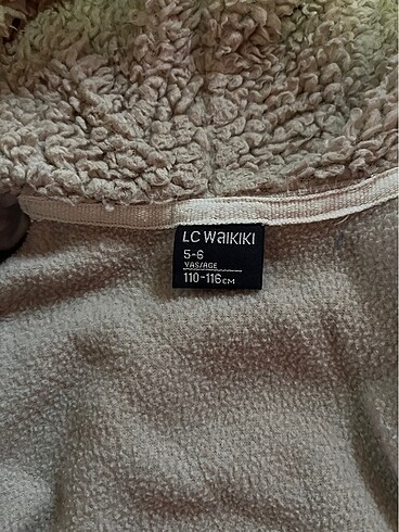 universal Beden lacivert Renk LC Waikiki 5-6 yaş HIRKA