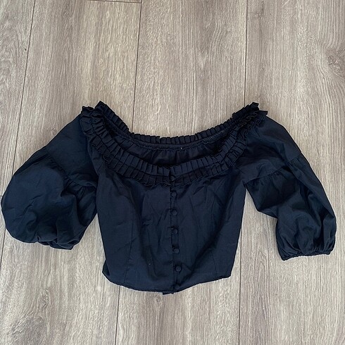 siyah, balon kol, düğme detay gotik üst