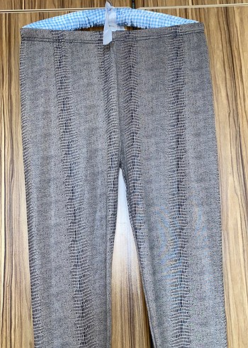 Gri Piliseli Kadın Tayt - Görsel 3