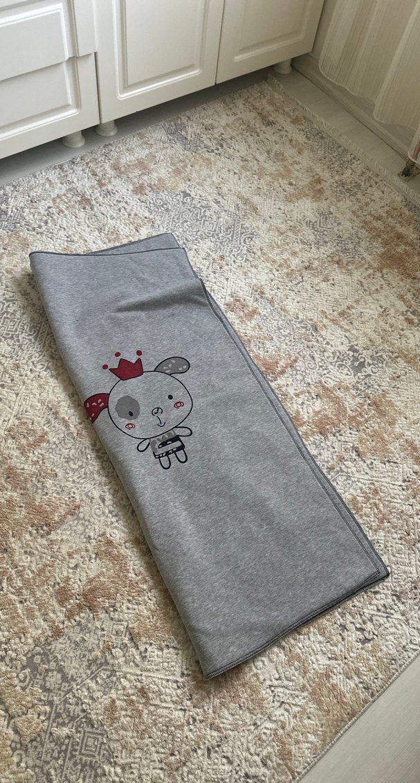 Gri Baskılı Çocuk Battaniyesi - Görsel 3