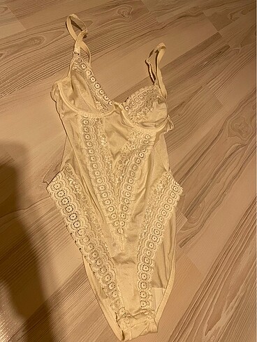 krem body dantelli