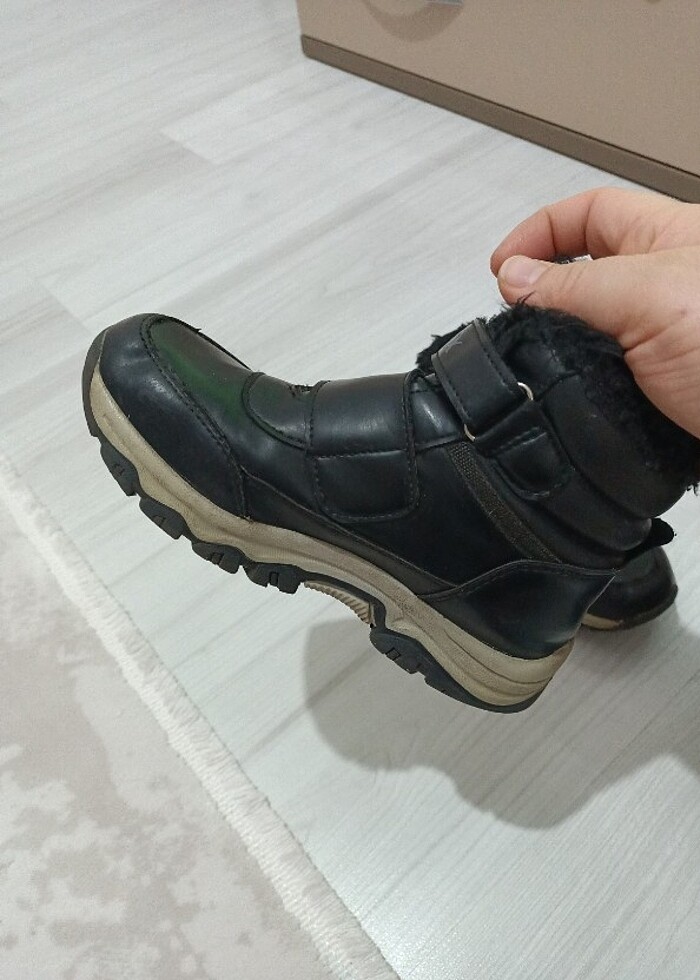 Erkek çocuk bot - Görsel 3