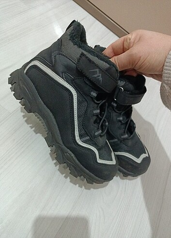 Erkek çocuk bot - Görsel 8