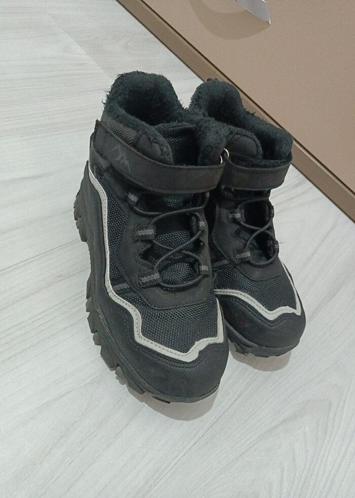 Erkek çocuk bot - Görsel 3