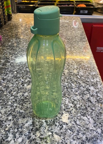 Renkli Yeşil Plastik Su Şişesi - Görsel 2