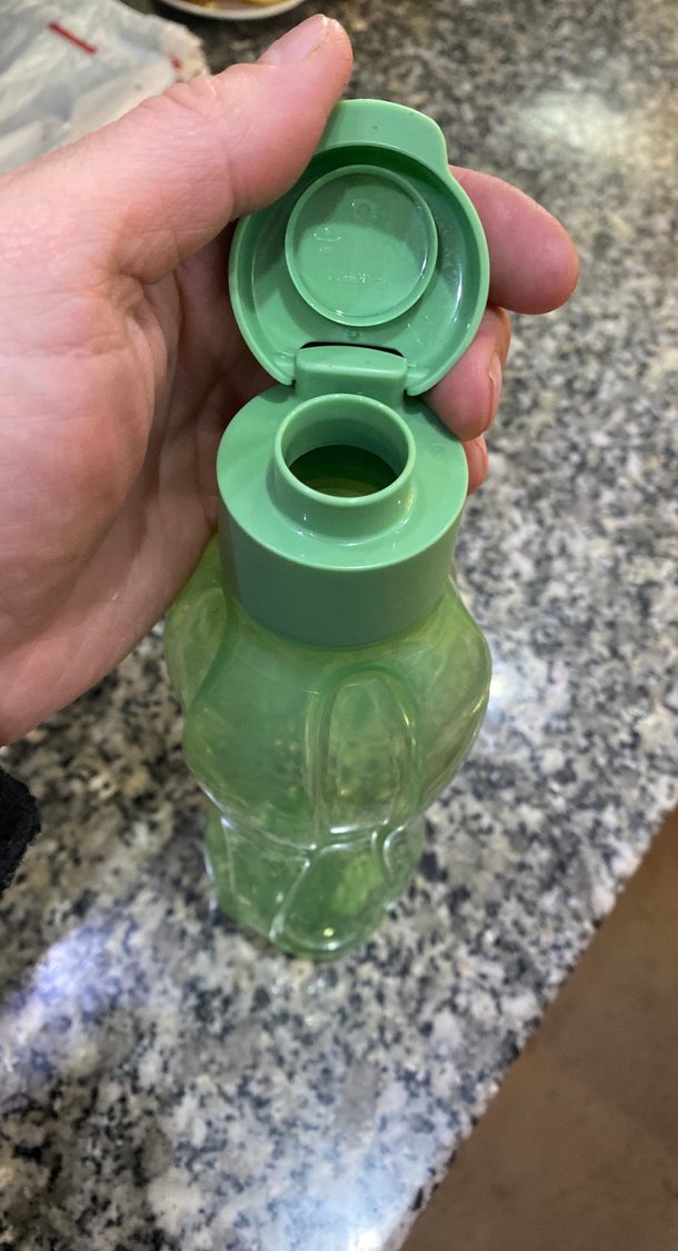 Renkli Yeşil Plastik Su Şişesi - Görsel 4