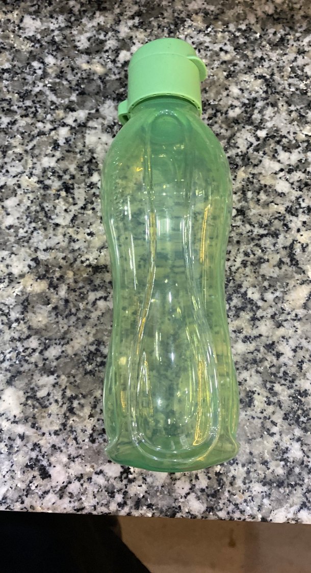 Renkli Yeşil Plastik Su Şişesi - Görsel 3