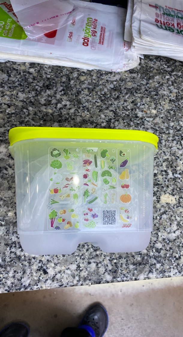 Yeşil Kapaklı Plastik Saklama Kabı - Görsel 3