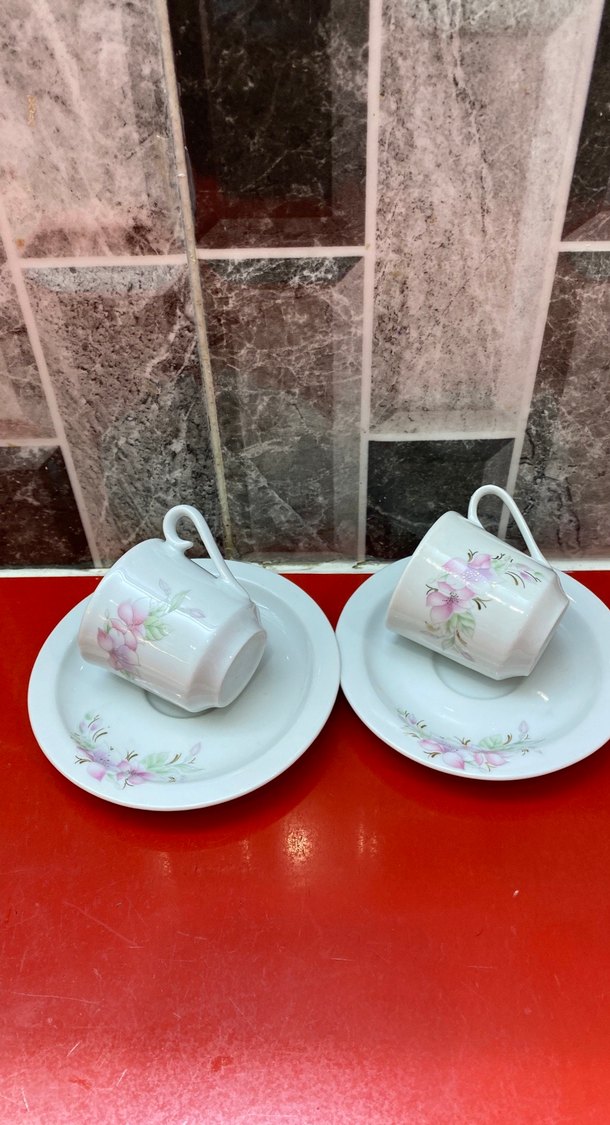 Çiçek Desenli Beyaz Kahve Fincanı Seti ikili - Görsel 4