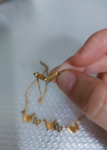 Zincir Detaylı Altın Renk Minimalist Kolye - Görsel 2