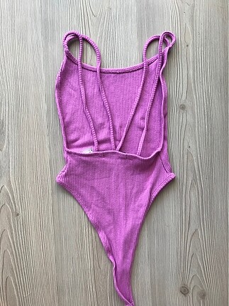 Sırt dekolteli bodysuit