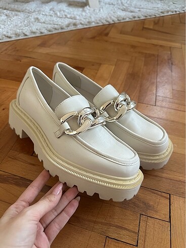Stradivarius loafer