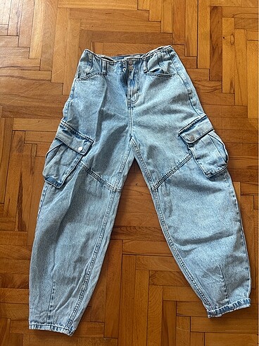 xs Beden Bershka havuç kesim pantolon