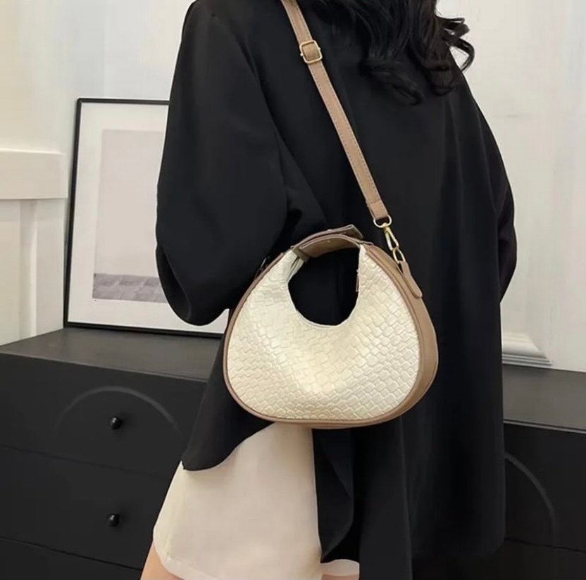 Beyaz Deri Yılan Desenli Kadın Çanta - Görsel 4