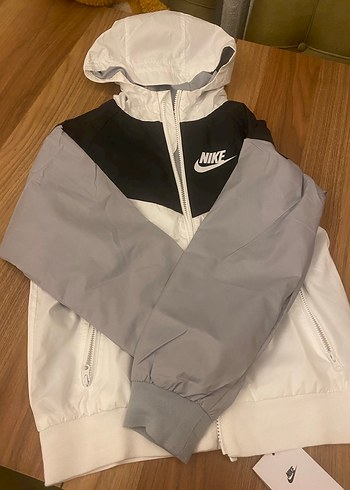 Nike Bayan Beyaz Rüzgarlık Fermuarlı Kapüşonlu - Görsel 2