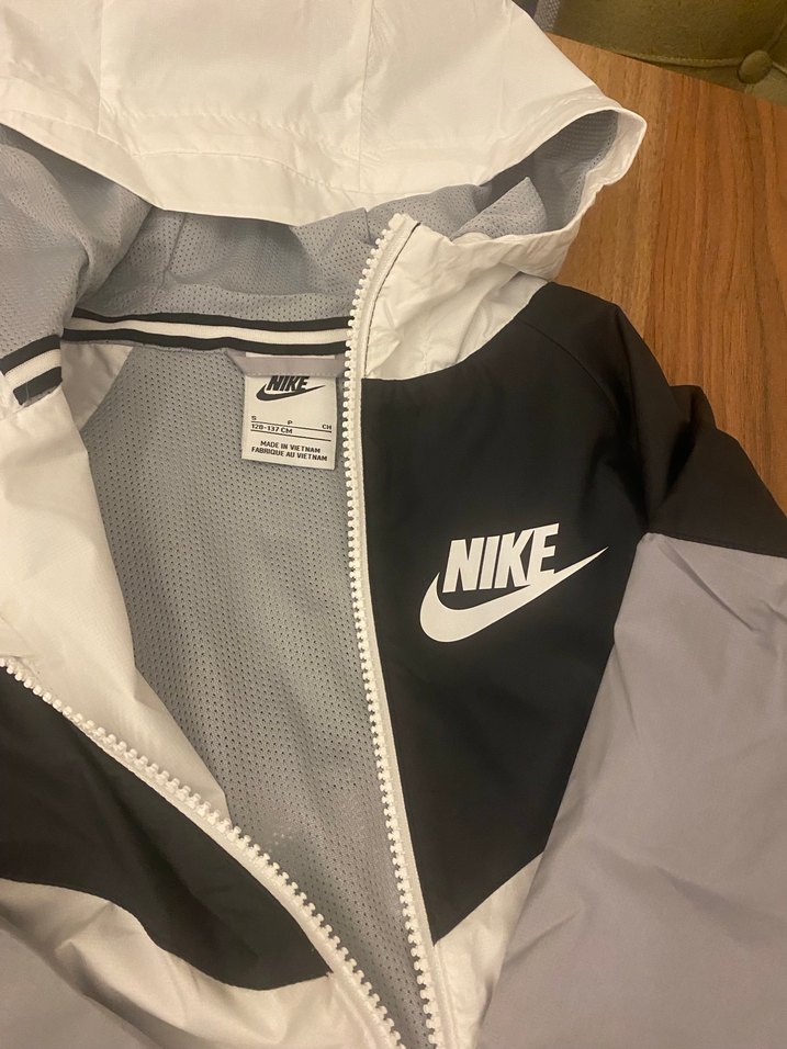 Nike Bayan Beyaz Rüzgarlık Fermuarlı Kapüşonlu - Görsel 3