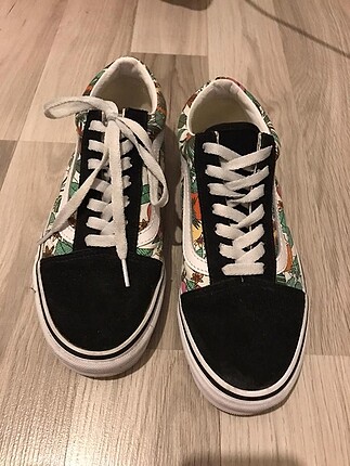 Vans sevilen model