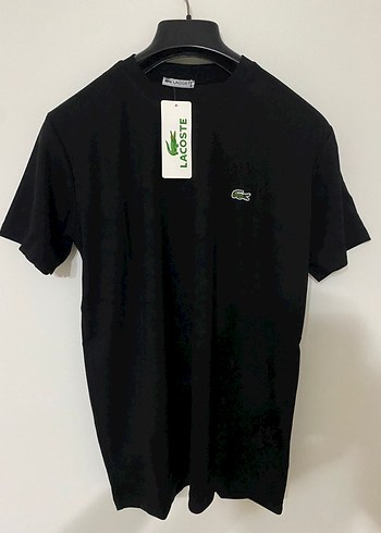 Lacoste ürünü