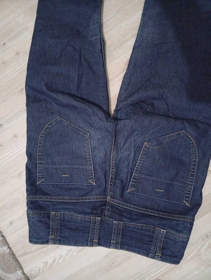 Koyu Mavi Dar Kesim Denim Jean — görsel 6/7