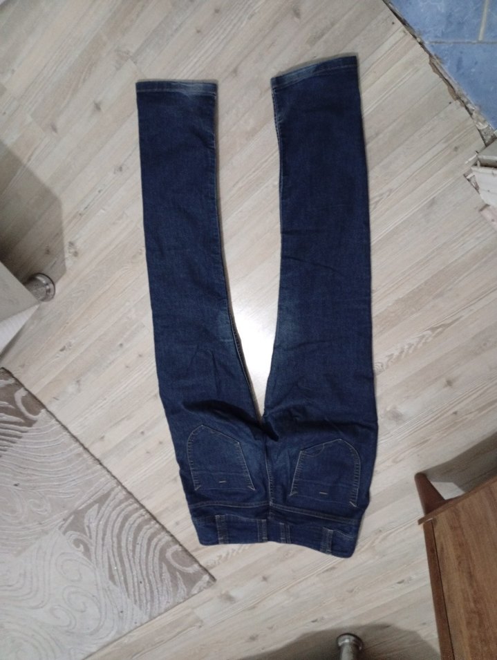 Koyu Mavi Dar Kesim Denim Jean — görsel 5/7