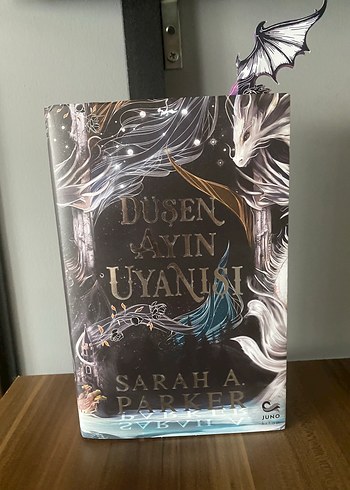 Düşen Ayın Uyanışı - Sarah A. Parker