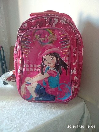 okul çantası 