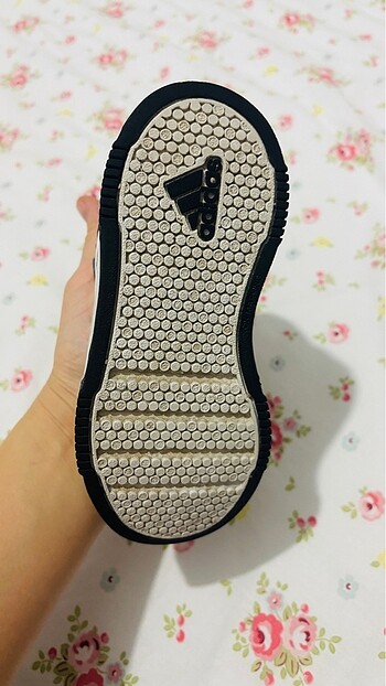 24 Beden Adidas