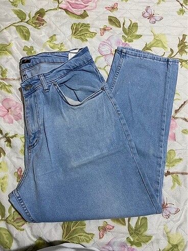Mavi Jeans