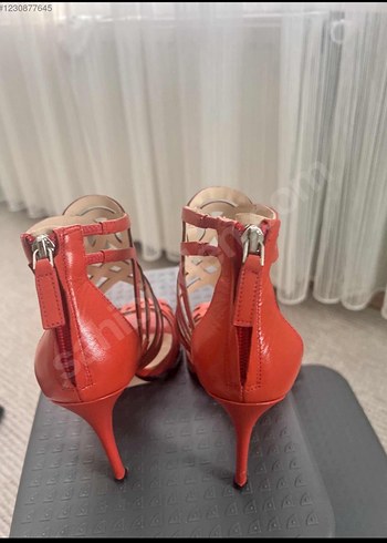 Nine West Kırmızı Parlak Yüksek Topuklu Kadın Ayakkabı