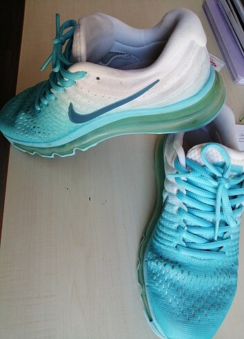 37,5 Beden Nike spor ayakkabı 