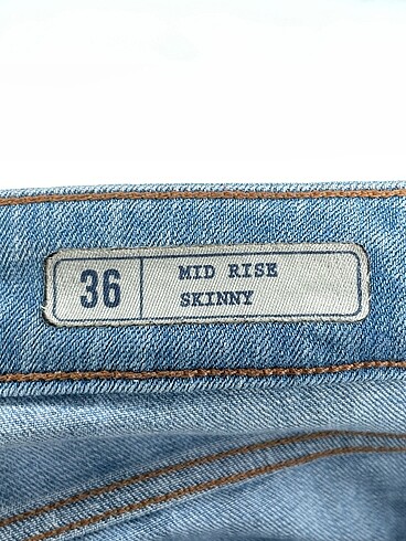 36 Beden mavi Renk Zara Jean / Kot %70 İndirimli.