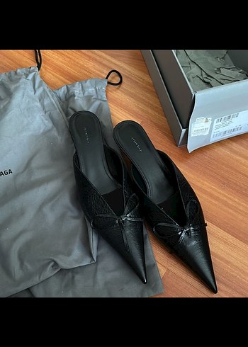 Balenciaga Siyah Topuk ayakkabı