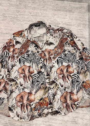 Desenli Kemerli Kısa Gömlek - Görsel 4