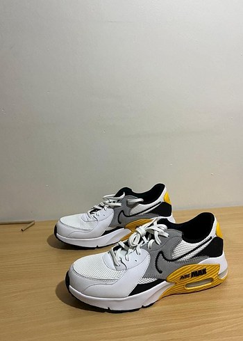 Nike Air Max Retro Sneaker