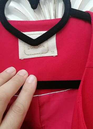 38 Beden kırmızı Renk Kırmızı ceket