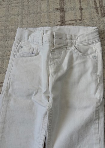 Erkek Çocuk Beyaz ve Lacivert Kot Pantolon - Görsel 5