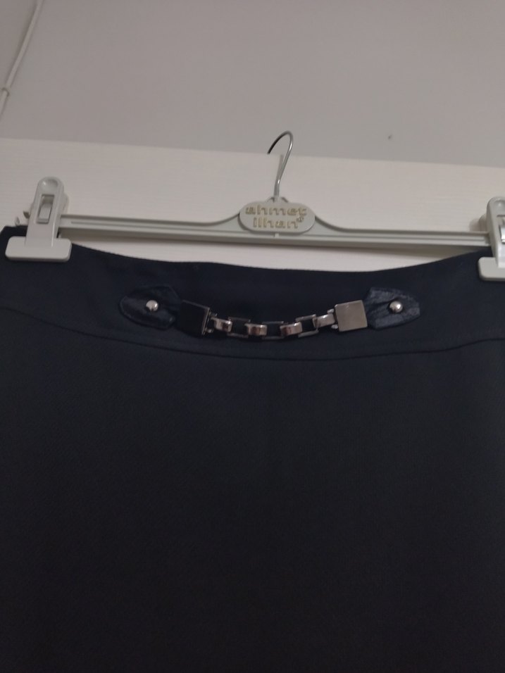 Kadın Siyah Uzun Goth Kemerli Etek - Görsel 2