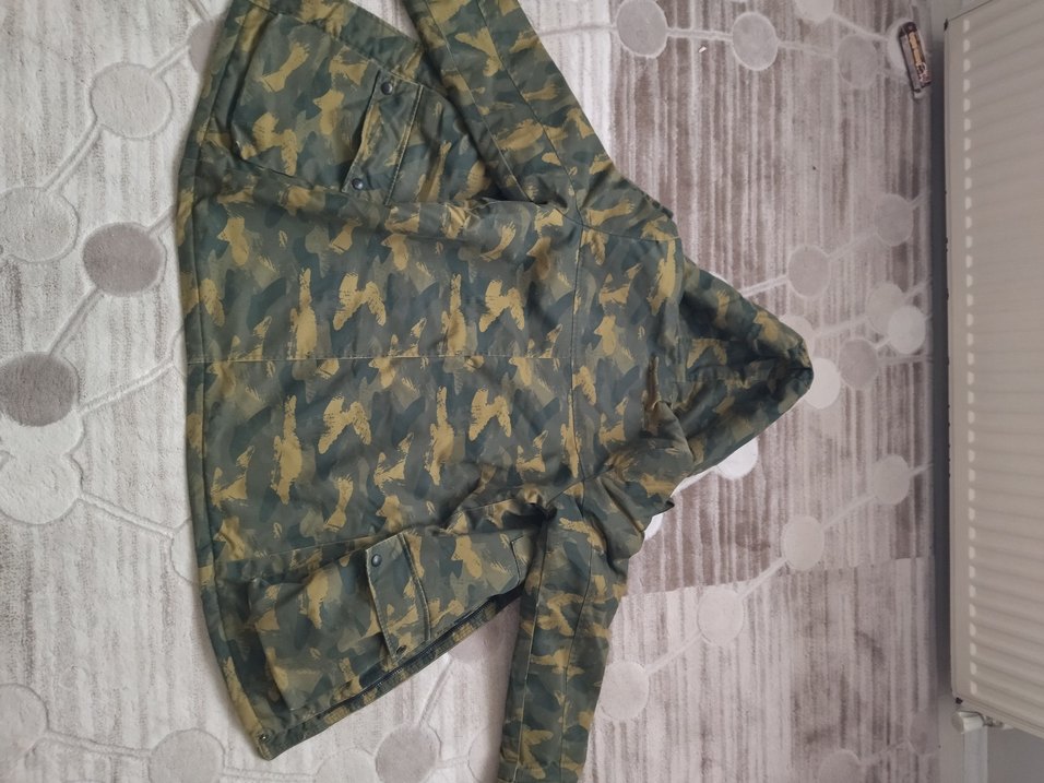 Gri Kamuflaj Desenli Erkek Çocuk Mont - Görsel 4